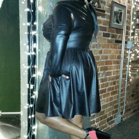 Ladies dress - Picture 5 of 5